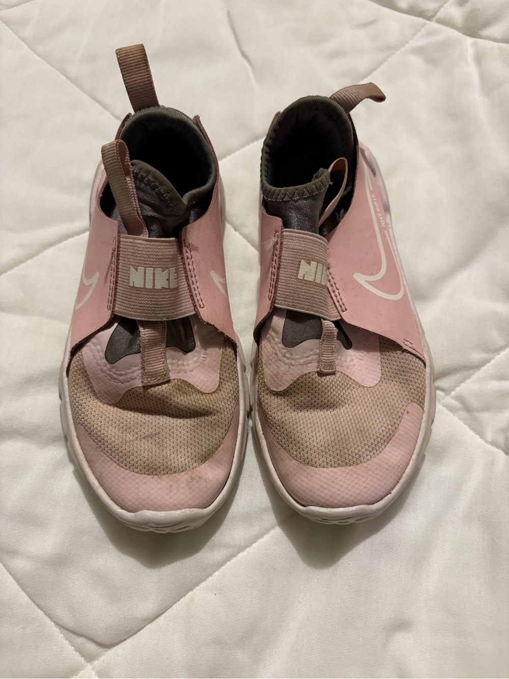 Nike Kids Slip-On Sneakers in Pink